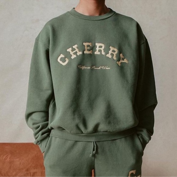 Cherry LA California Ranch Wear sweatshirt/crewneck in green - Picture 2 of 9